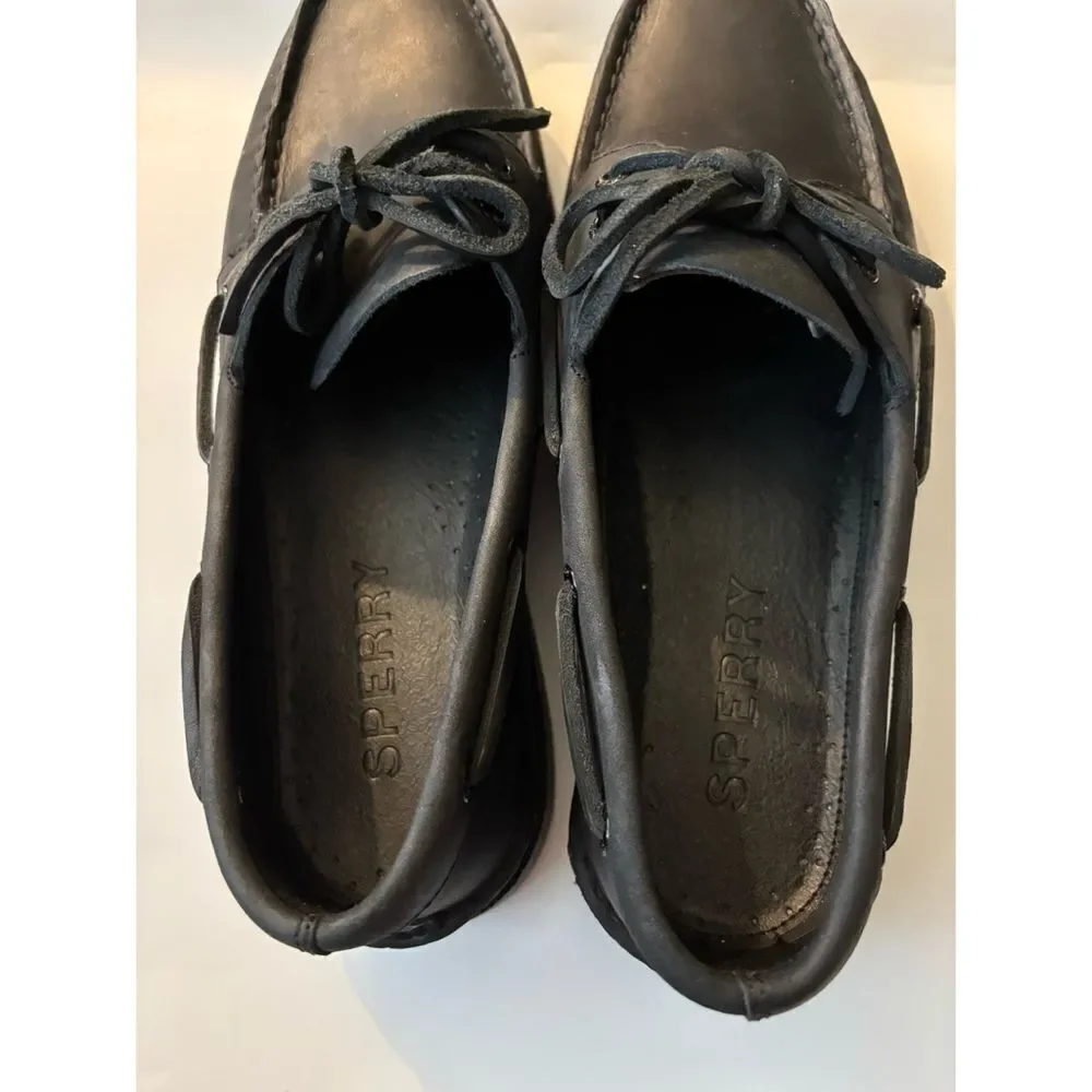 New Sperry Authentic Original 2-Eye Boat Shoe Oil distressed loafers size 9